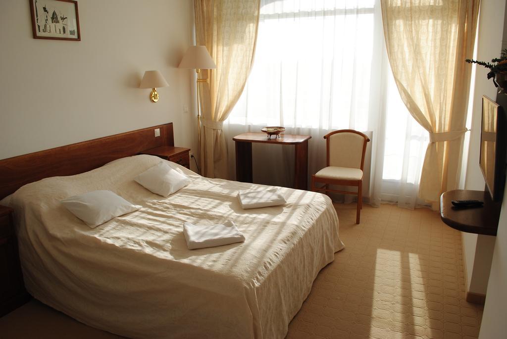Hotel Claudius Szombathely Esterno foto