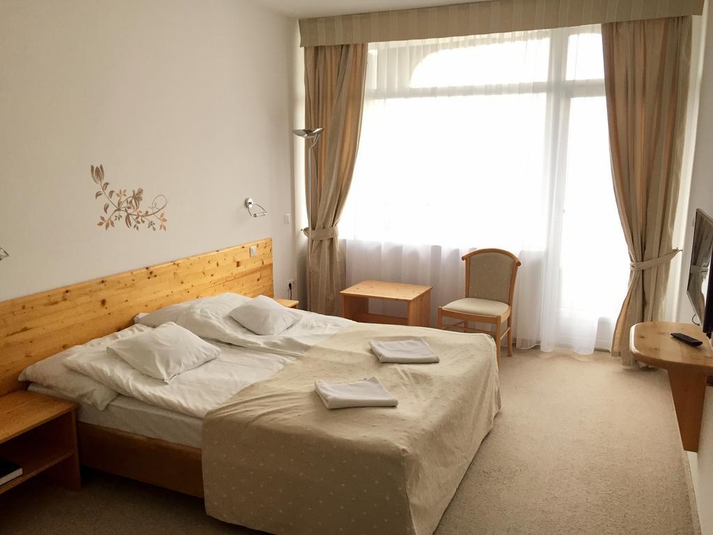 Hotel Claudius Szombathely Esterno foto